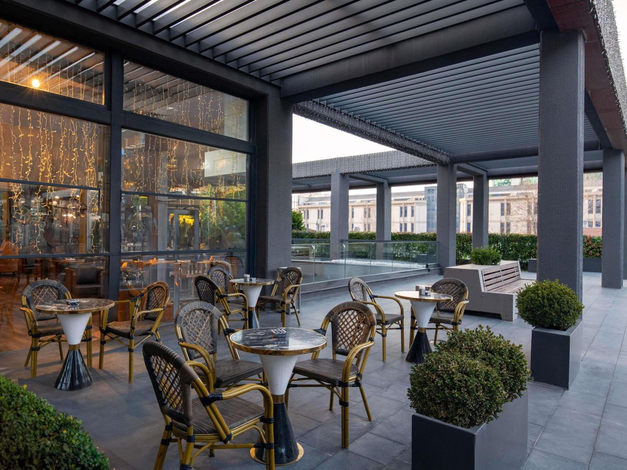 Movenpick Living Istanbul West Ξενοδοχείο Εξωτερικό φωτογραφία